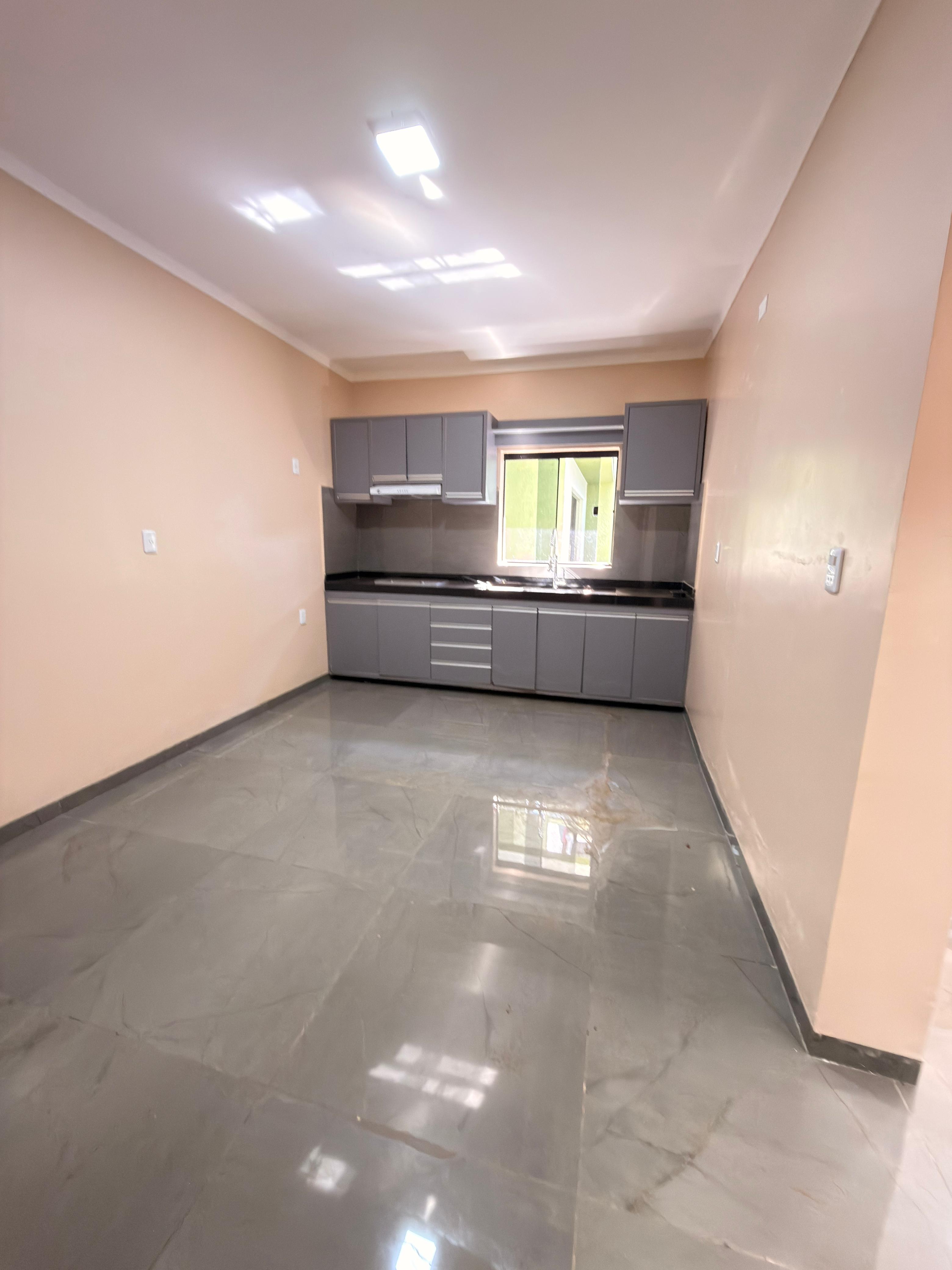 Duplex semi amoblado