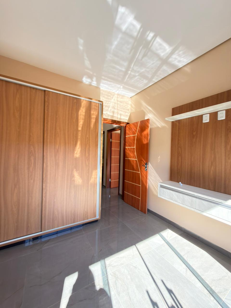 Quarto com guarda-roupa planejado